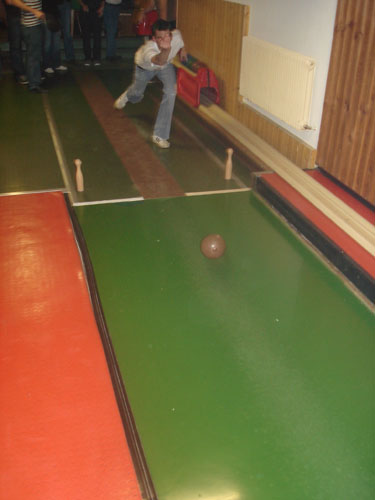 09