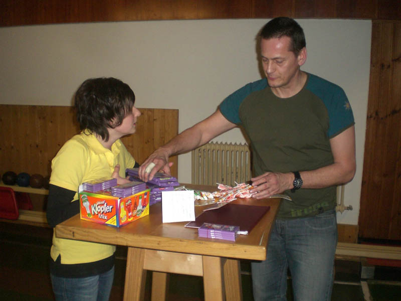 25